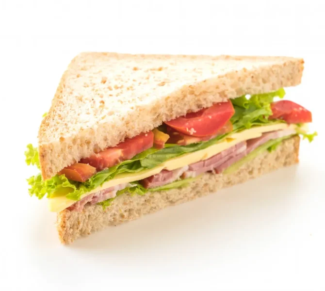 Paa's Chicken Sandwich with fresh lettuce and tomatoes